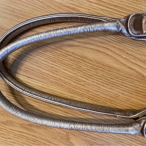 Bueno bronze metallic handbag with 10 pockets & 9 zippers & 8 long zipper pulls - Picture 8 of 16